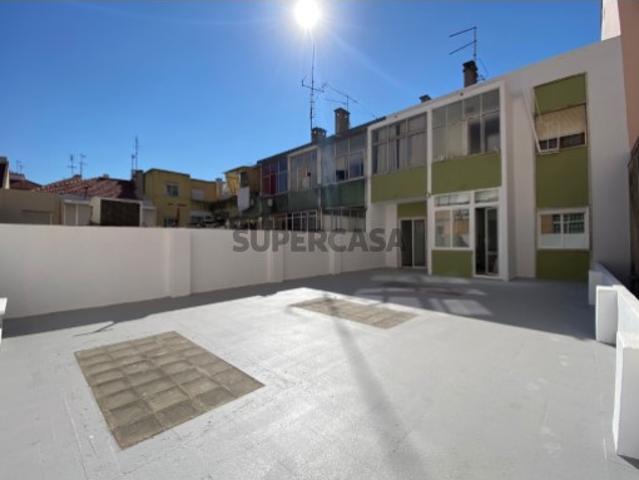Casa venda em Reboleira, Amadora