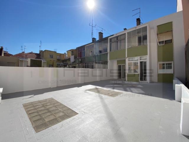 Apartamento venda em Reboleira, Amadora