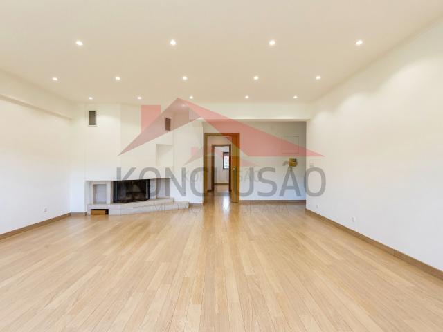 Apartamento venda em Cais de Vila Franca de Xira, Vila Franca De Xira