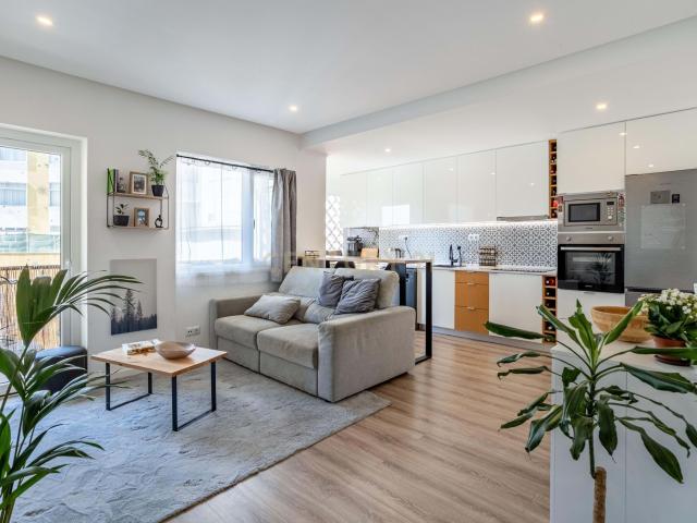 Apartamento venda em Almada, Setúbal