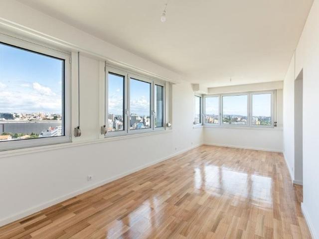 Apartamento venda em Porto