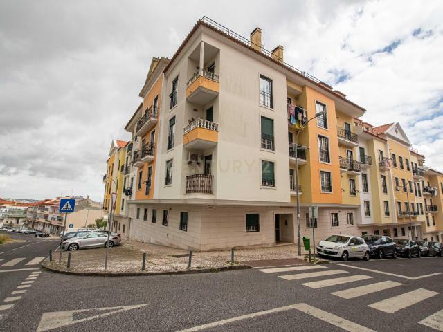 Apartamento venda em Damaia, Amadora
