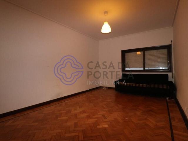 Apartamento venda em Porto, Lordelo Do Ouro