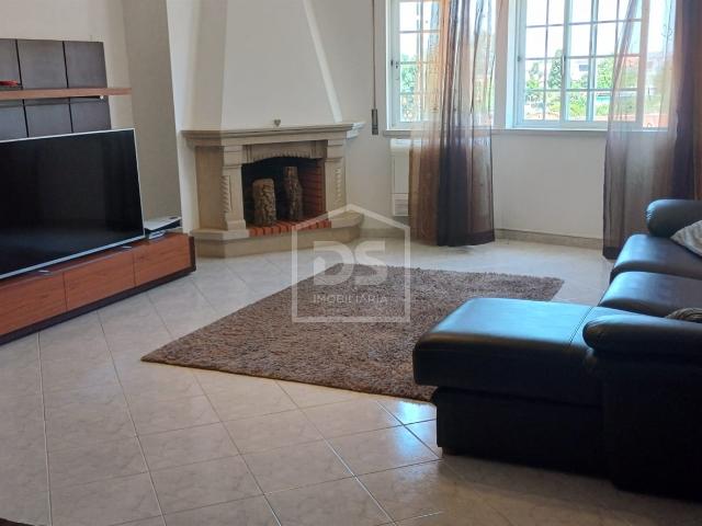 Apartamento venda em Lobateira, Seixal