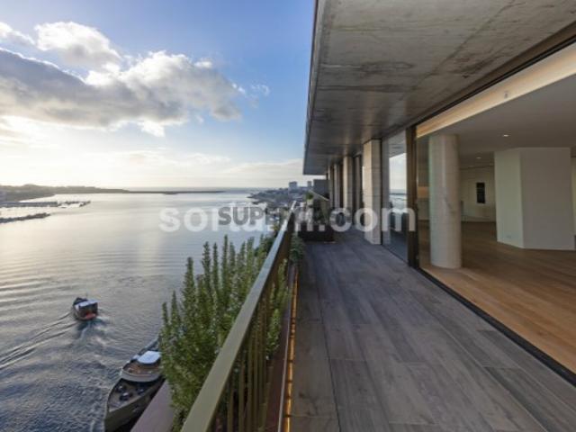 Casa venda em Porto, Lordelo Do Ouro