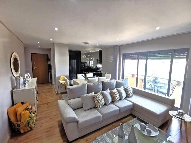 Apartamento venda em Pechão, Igreja