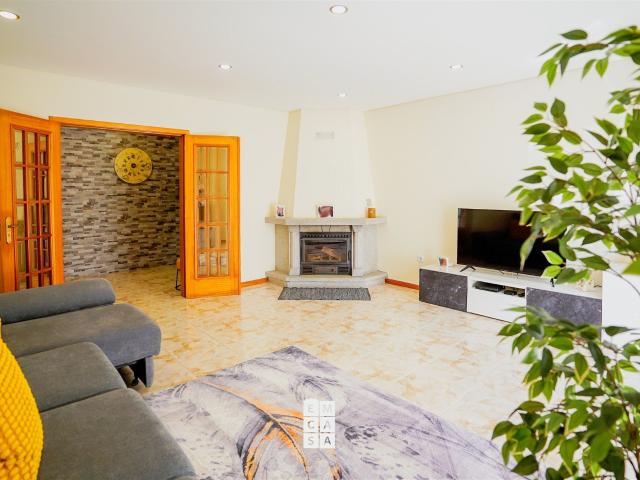 Apartamento venda em Vila de Cucujães, Oliveira de Azeméis