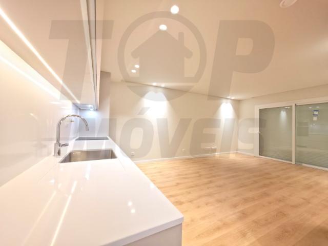 Apartamento venda em Santa Iria de Azoia, São João da Talha e Bobadela, Loures