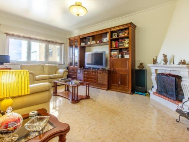 Casa venda em Santo António Da Charneca, Setúbal