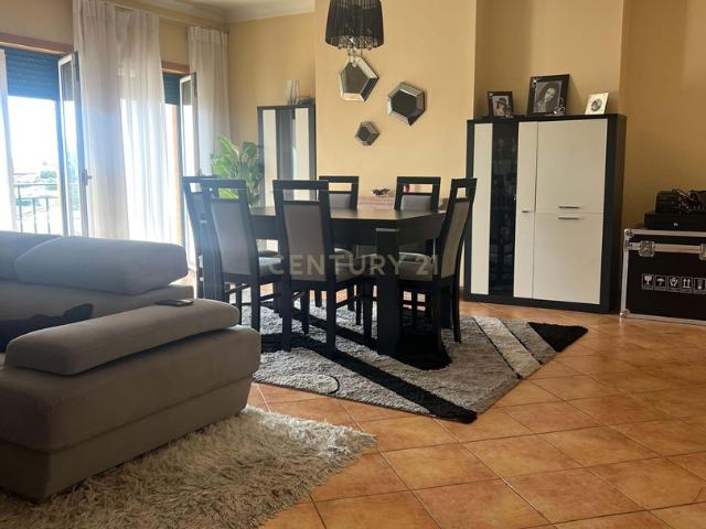 Apartamento venda em Marinha Grande, Leiria