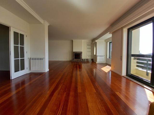 Apartamento alugar em Carvalhido, Porto