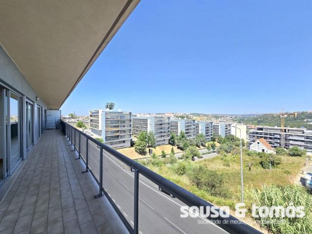 Apartamento alugar em Bairro dos Capuchos, Leiria