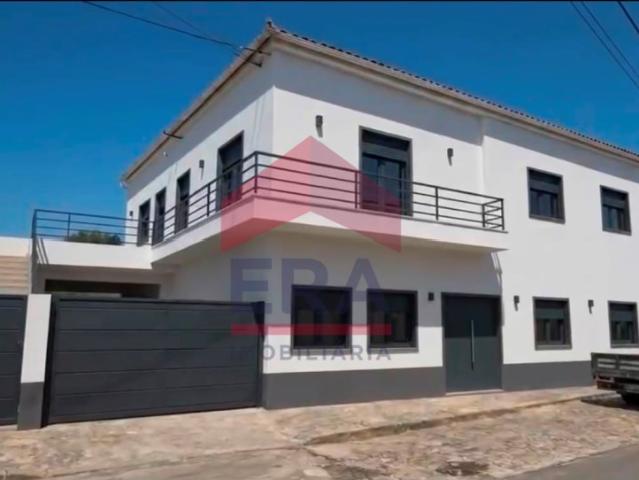 Apartamento venda em Camarnais, Bombarral