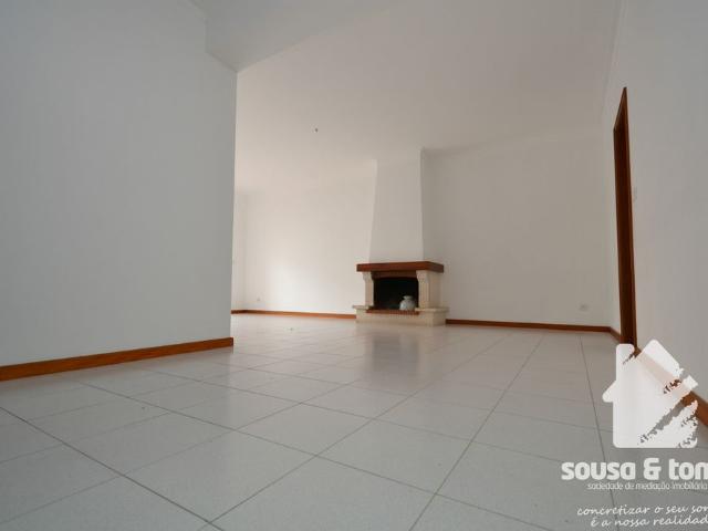 Apartamento alugar em Bairro dos Capuchos, Leiria