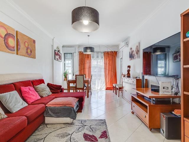 Apartamento venda em Núcleo Urbano Histórico de Barcarena, Oeiras