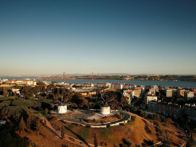 Apartamento venda em São Francisco Xavier, Lisboa