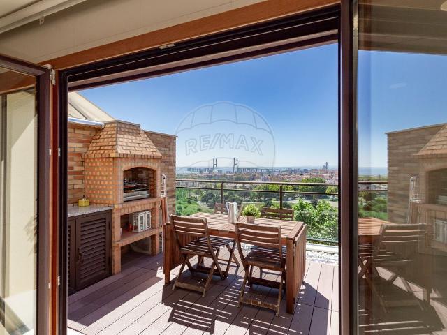 Apartamento venda em Terraços da Ponte, Santiago Dos Velhos