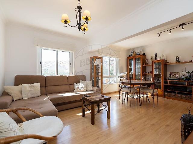 Apartamento venda em Loures