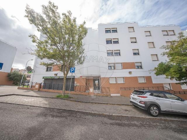 Apartamento venda em Santa Clara, Lisboa
