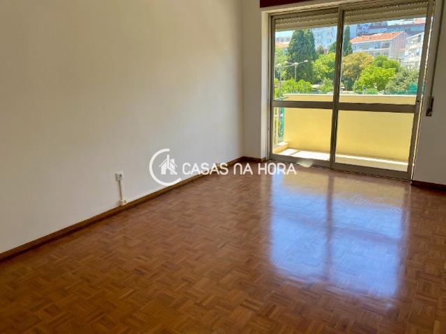 Apartamento alugar em Cova da Piedade, Almada