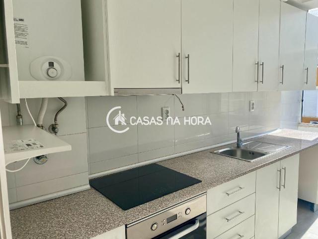 Apartamento alugar em Torcatas, Almada