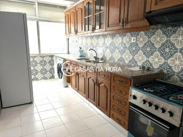 Apartamento alugar em Ginjal, Almada