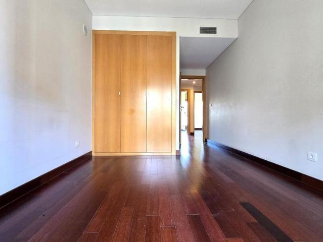 Apartamento alugar em Bairro Olaio, Odivelas