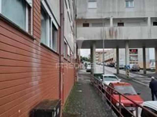 Apartamento alugar em Coimbra (Sé Nova, Santa Cruz, Almedina e São Bartolomeu), Coimbra