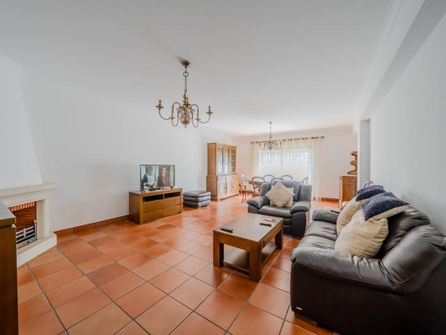 Apartamento alugar em Marinheiros, Leiria