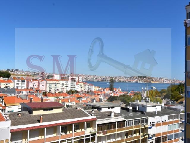 Apartamento alugar em Cacilhas, Almada
