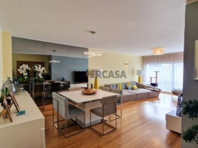 Casa venda em Maia, Gueifães