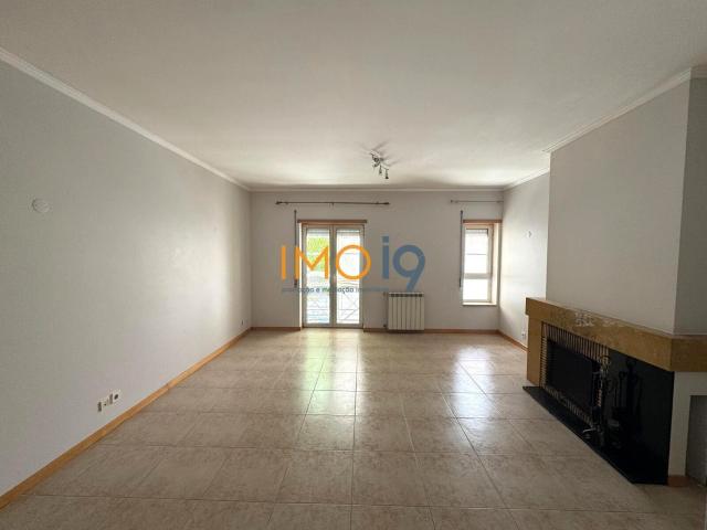 Apartamento alugar em Ourém, Santarém