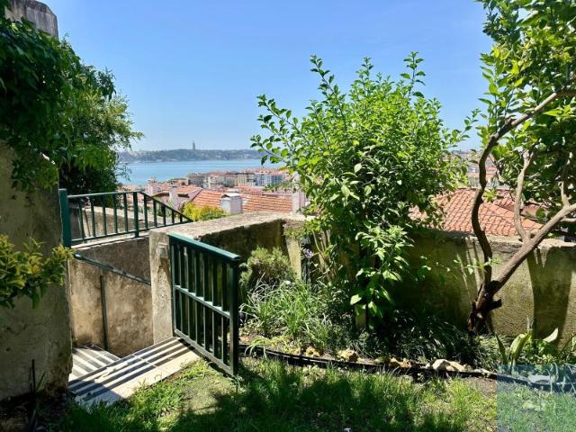 Apartamento alugar em Santa Maria Maior, Lisboa