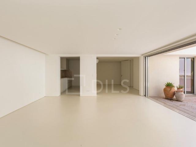 Apartamento alugar em Santo António, Lisboa
