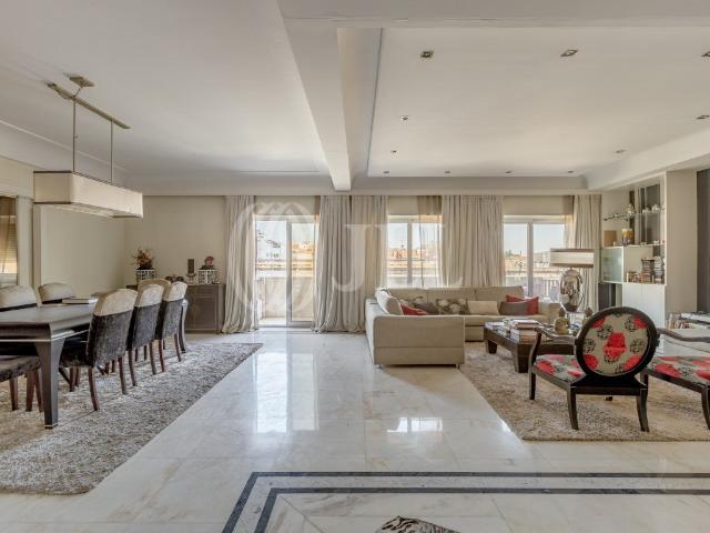 Apartamento venda em Avenidas Novas, Lisboa