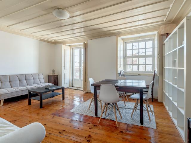 Apartamento alugar em Misericórdia, Lisboa
