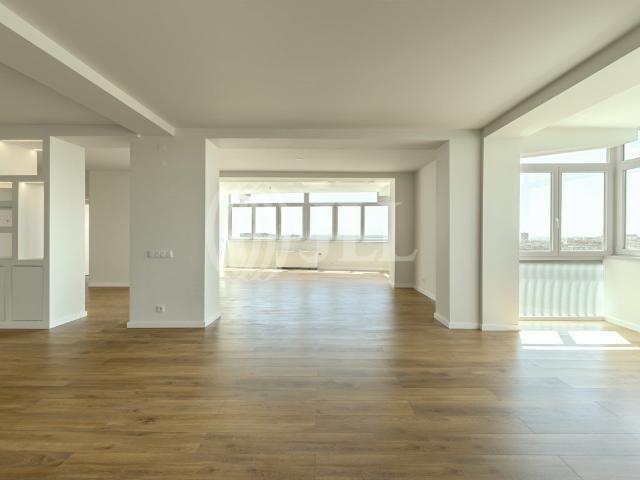 Apartamento venda em São Francisco Xavier, Lisboa
