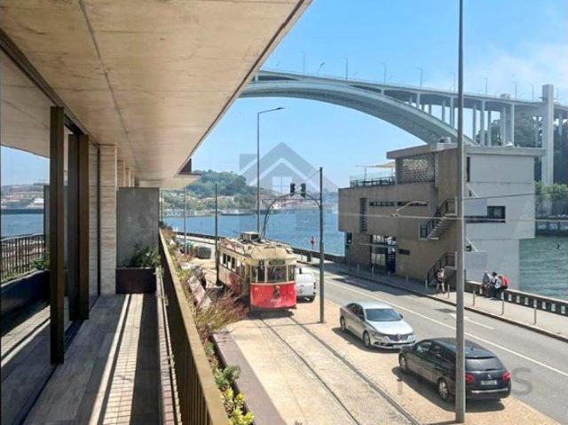 Apartamento venda em Porto, Lordelo Do Ouro