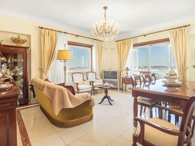 Apartamento venda em São Francisco Xavier, Lisboa
