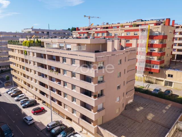 Apartamento venda em Mesão Frio, Guimarães