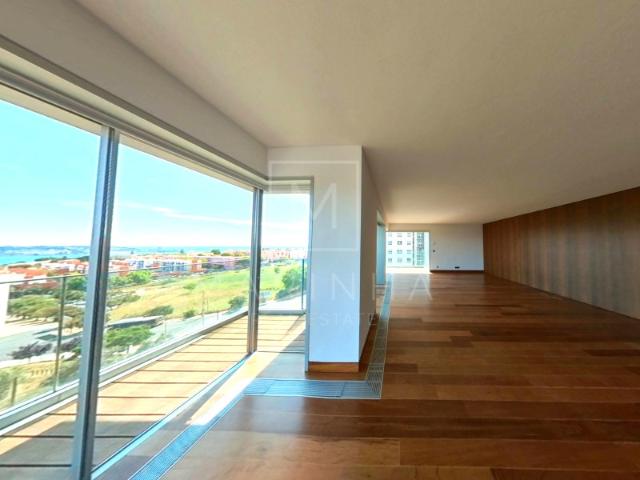 Apartamento venda em São Francisco Xavier, Lisboa