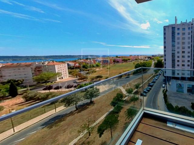 Apartamento venda em São Francisco Xavier, Lisboa