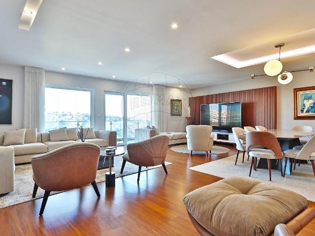 Apartamento venda em Espargal, Oeiras