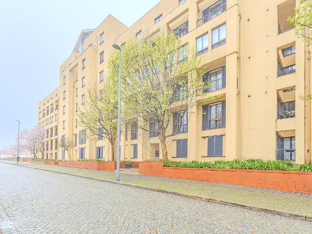 Apartamento venda em Telheira, Porto