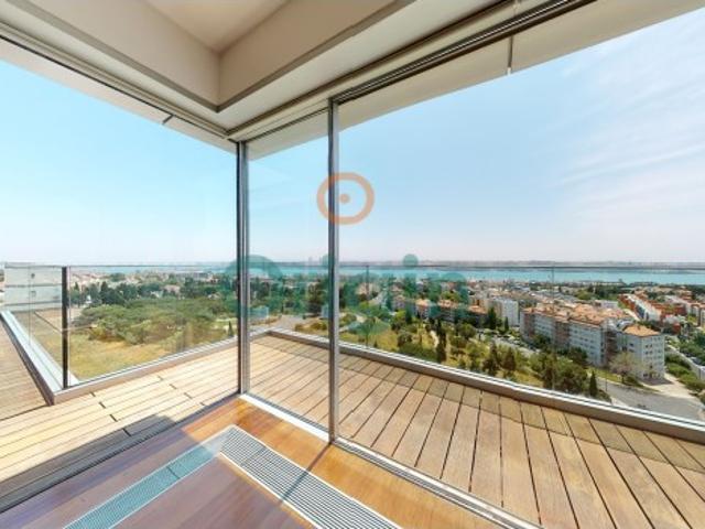 Apartamento venda em São Francisco Xavier, Lisboa