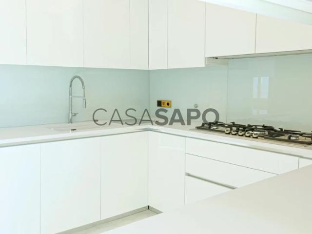 Apartamento alugar em Estrela, Lisboa