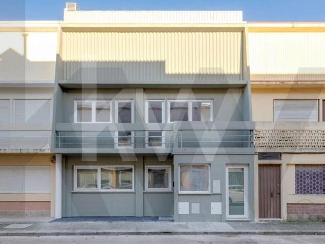 Apartamento alugar em Porto, Lordelo Do Ouro