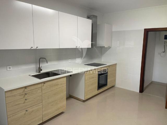 Apartamento alugar em Villa Park, Amadora