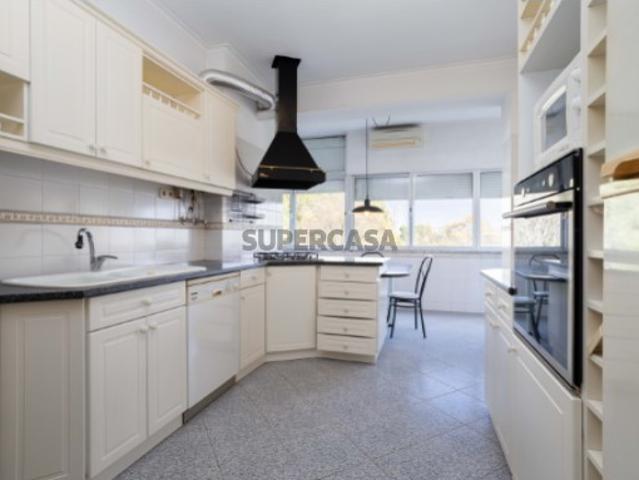 Casa venda em Alfragide, Amadora