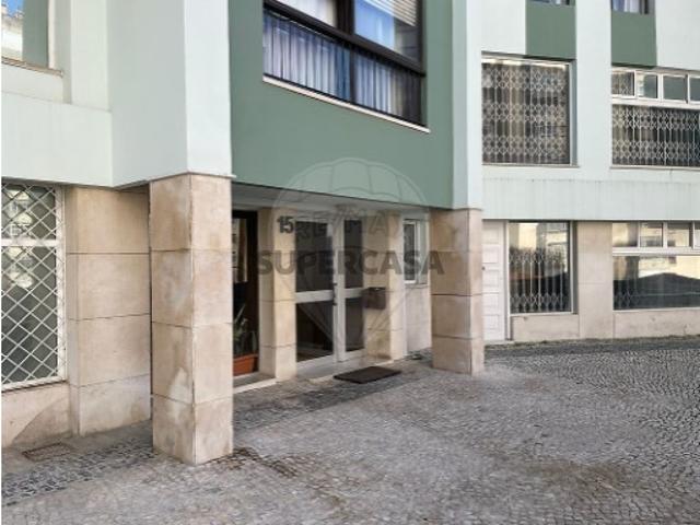 Casa venda em Núcleo Urbano Histórico de Algés, Oeiras